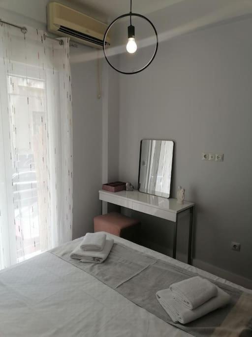 Ferienwohnung Σπιτι Ιδανικο Για 4 Ατομα Στον Αγ. Νικολαο Αττικησ Athen Exterior foto