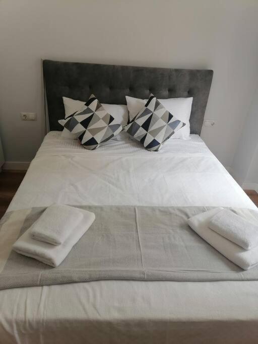 Ferienwohnung Σπιτι Ιδανικο Για 4 Ατομα Στον Αγ. Νικολαο Αττικησ Athen Exterior foto