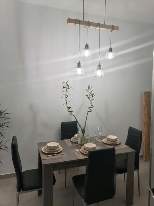 Ferienwohnung Σπιτι Ιδανικο Για 4 Ατομα Στον Αγ. Νικολαο Αττικησ Athen Exterior foto
